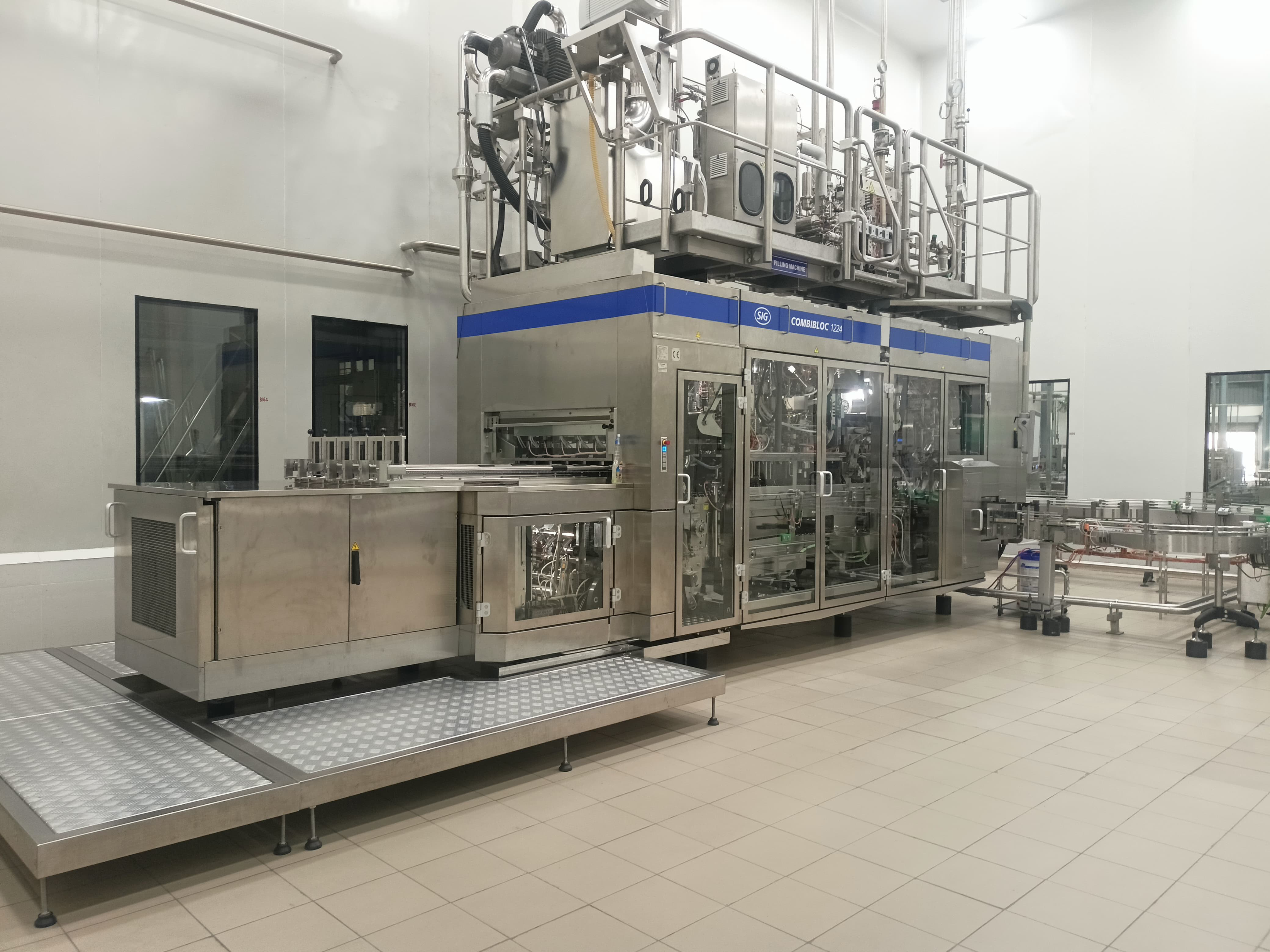 LC570 Linea di imbott. usata SIG- latte e succhi  2023  in vendita - foto 8
