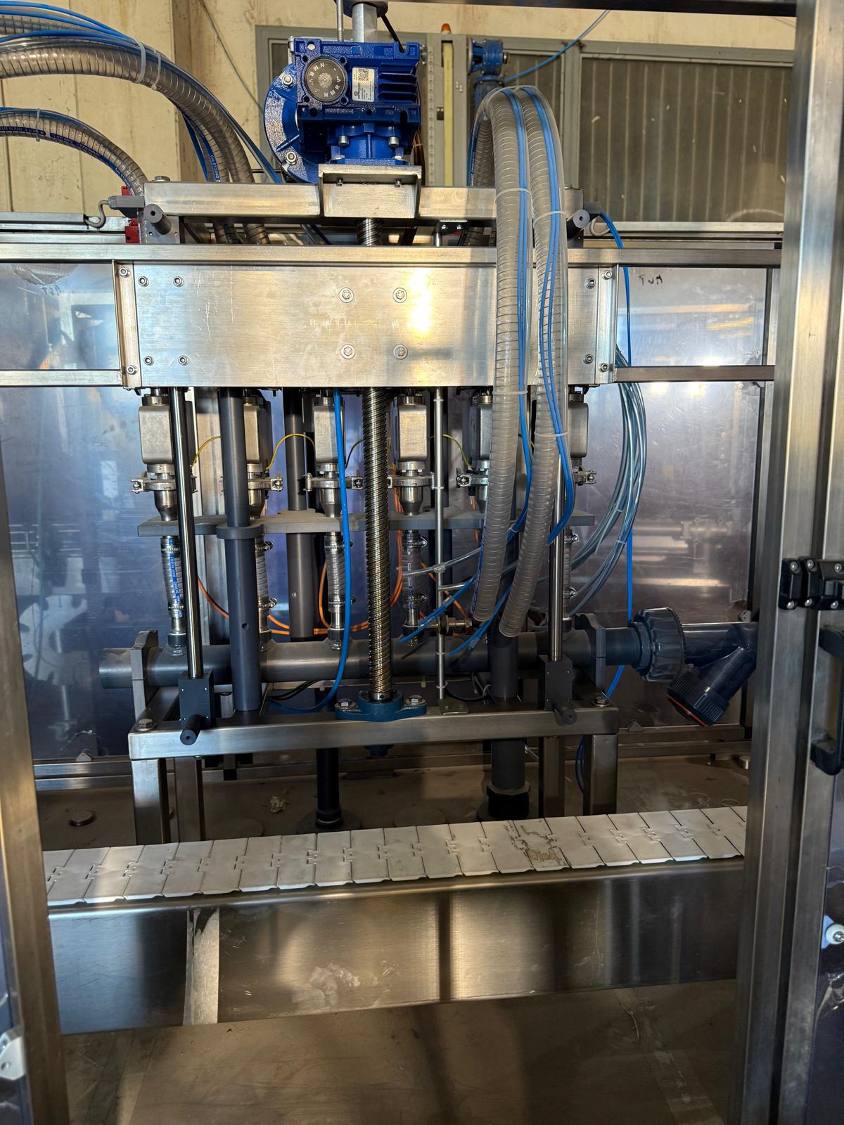 R80 Riempitrice lineare usata – 3000bph  in vendita - foto 4