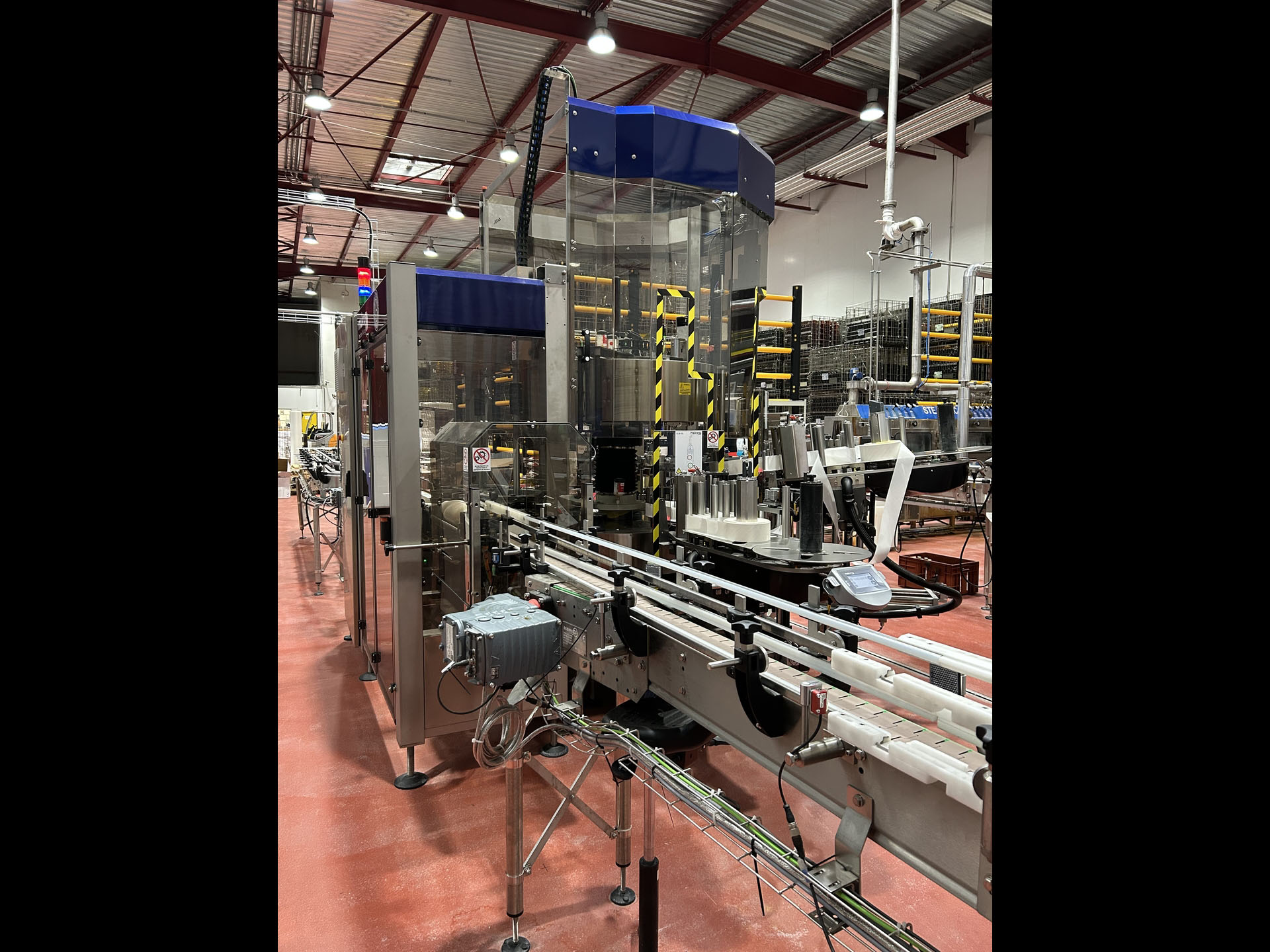 LC553 Linea di imbott. usata spumante e vino fermo 4000 in vendita - foto 11