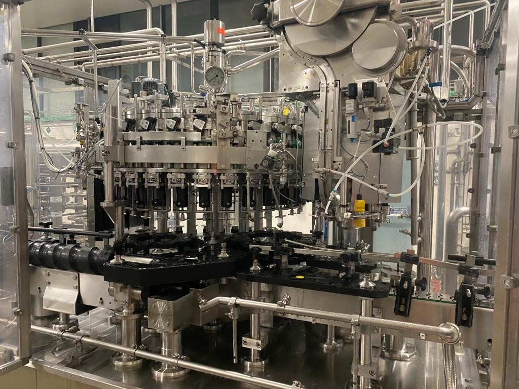 M302 Monoblocco di riemp. isobarico usato Filtec 8000 b in vendita - foto 5