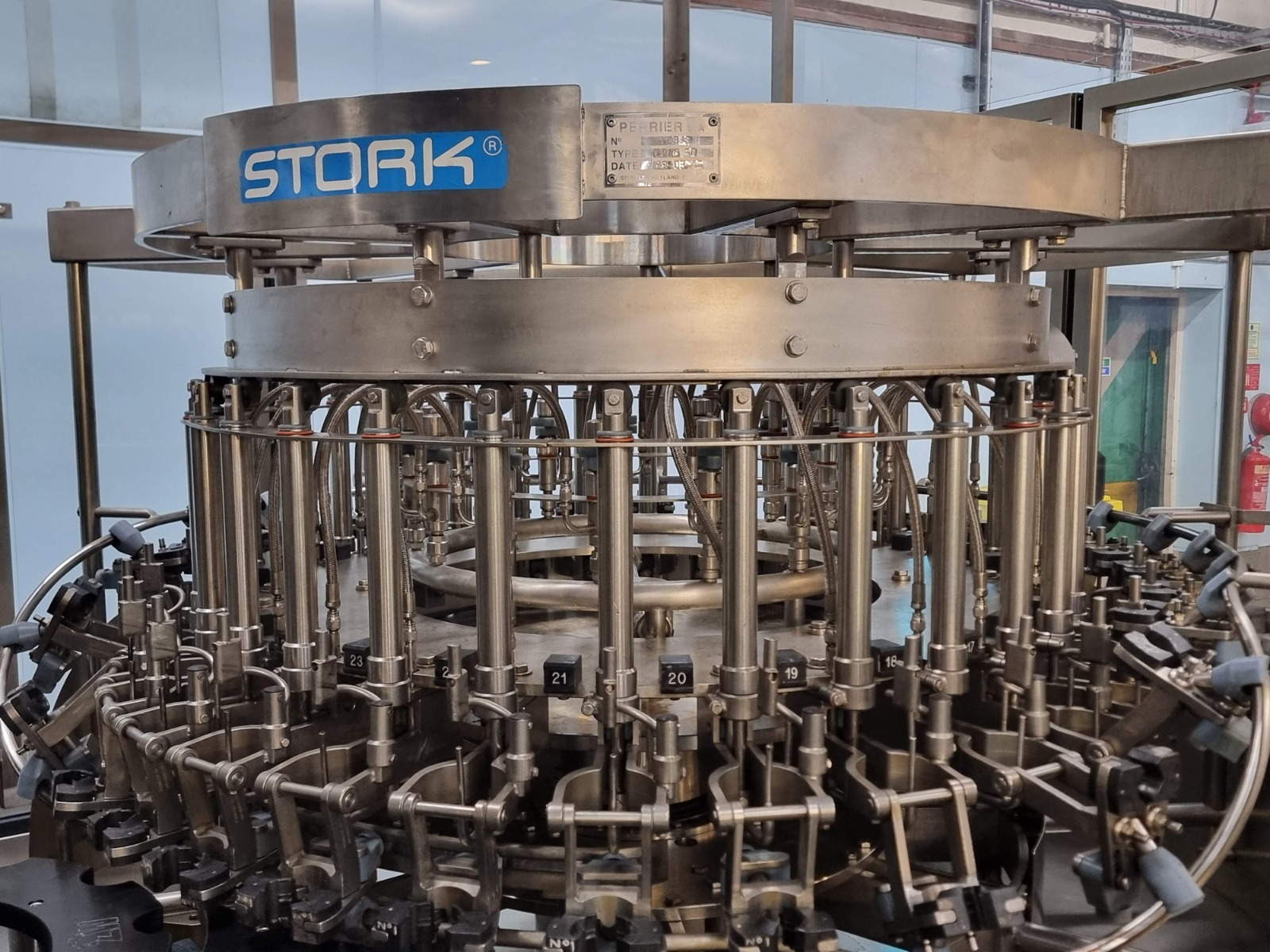 LC635 Linea di riemp. usata STORK x distillati in vetro in vendita - foto 7