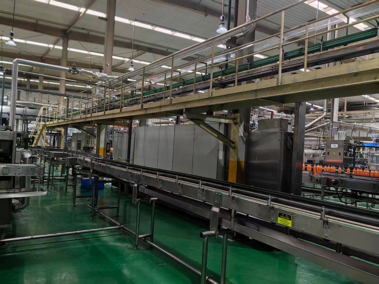 LC592 Linea riempimento lattine per CSD usata 2018  in vendita - foto 7