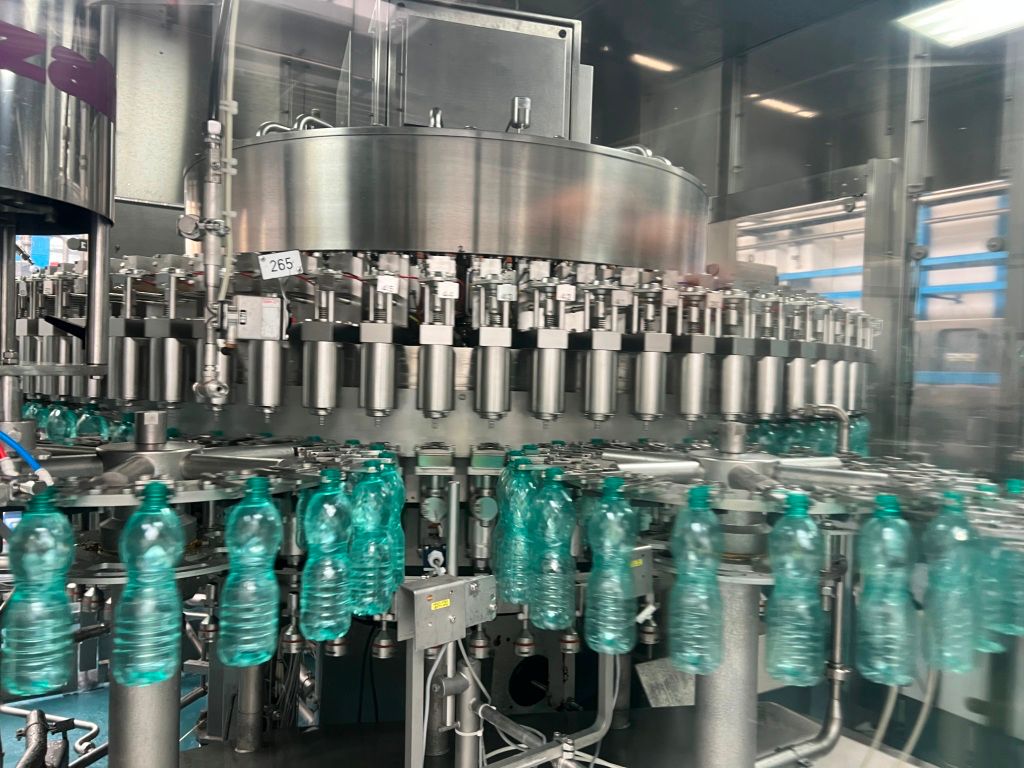 M316 Triblocco KRONES usato acqua frizzante 25000 BPH in vendita - foto 3