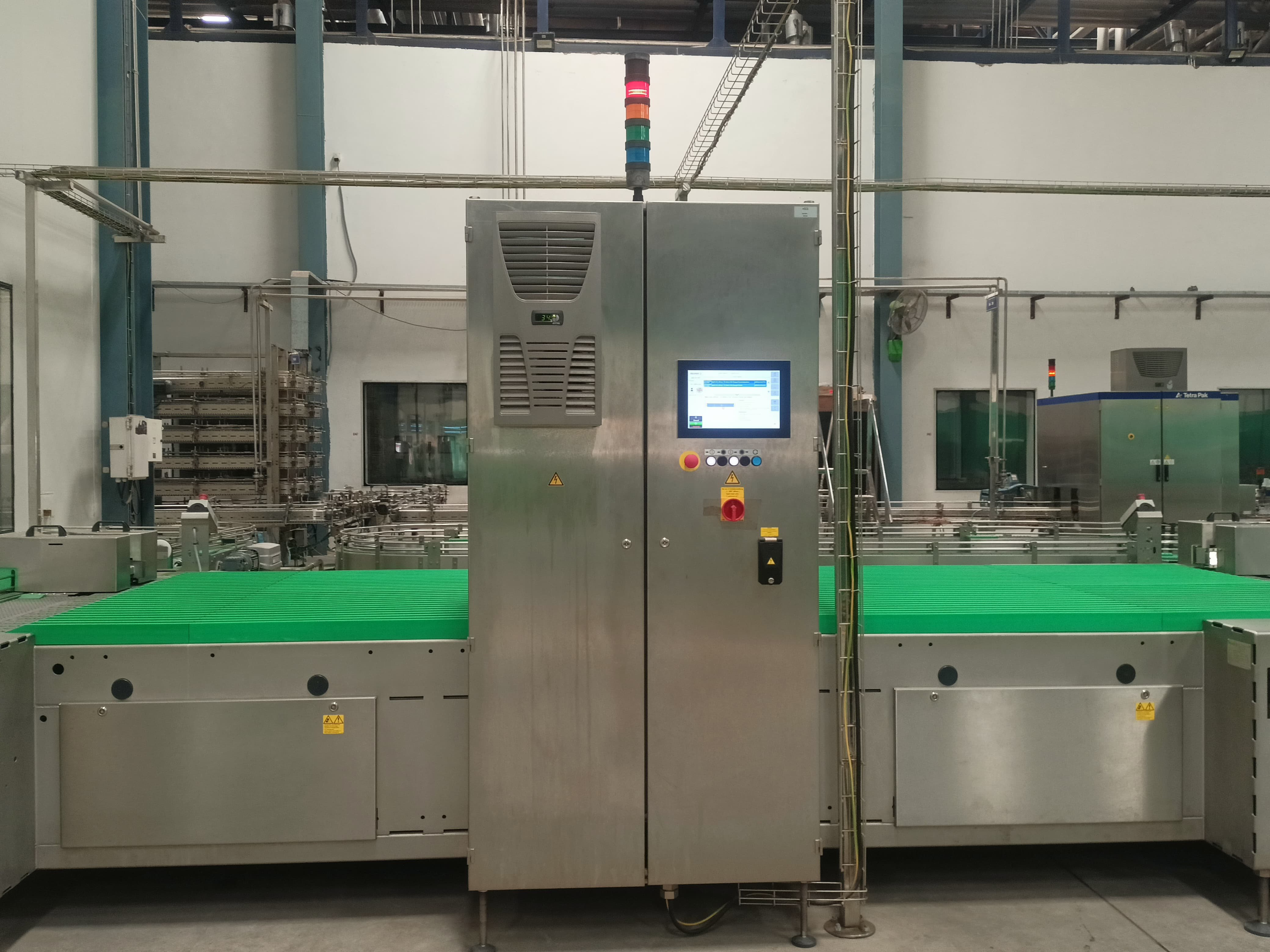 LC570 Linea di imbott. usata SIG- latte e succhi  2023  in vendita - foto 2