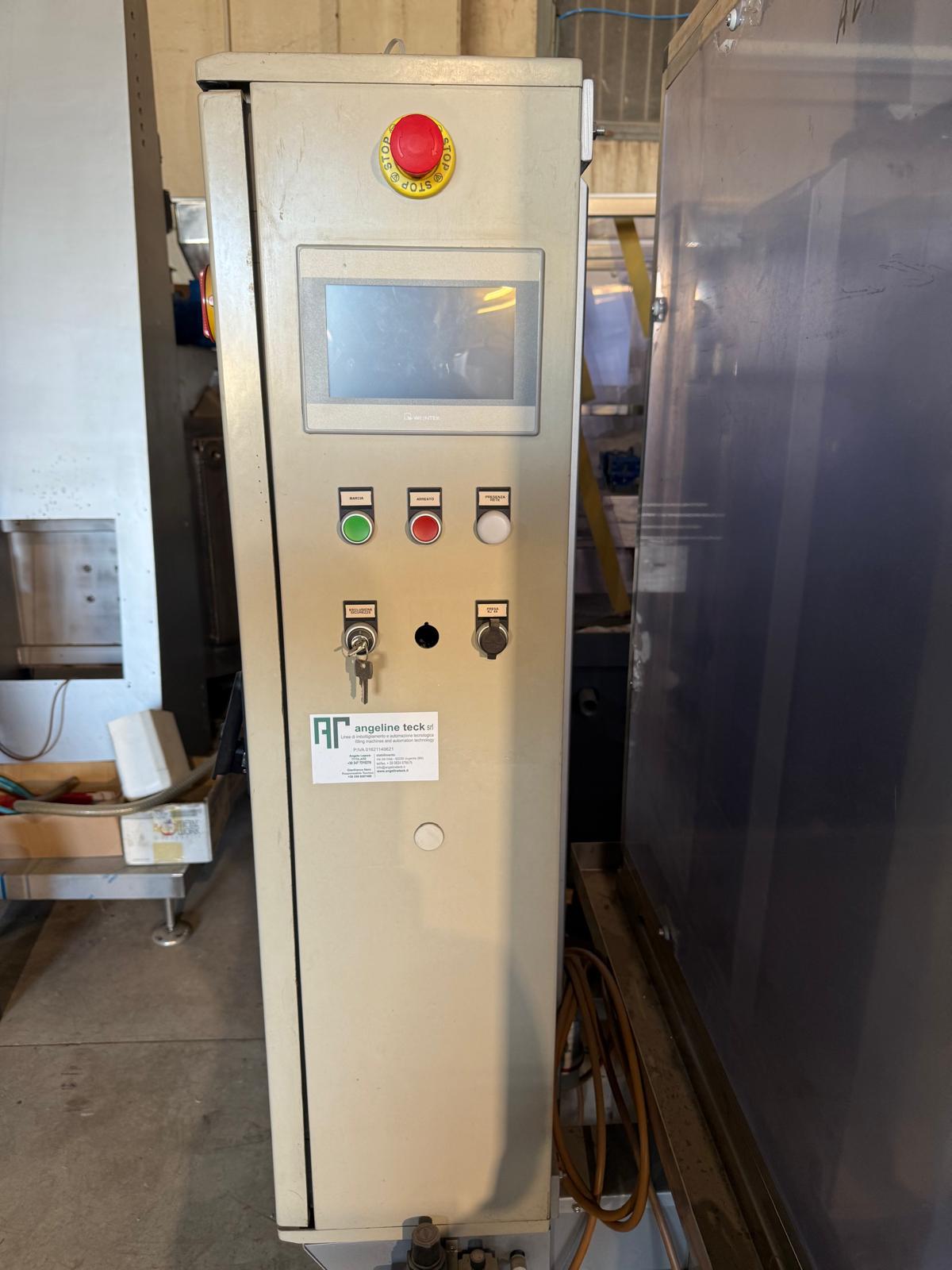 M305 Monoblocco di Riempim. Usato 24/8 per PET e HDPE in vendita - foto 2