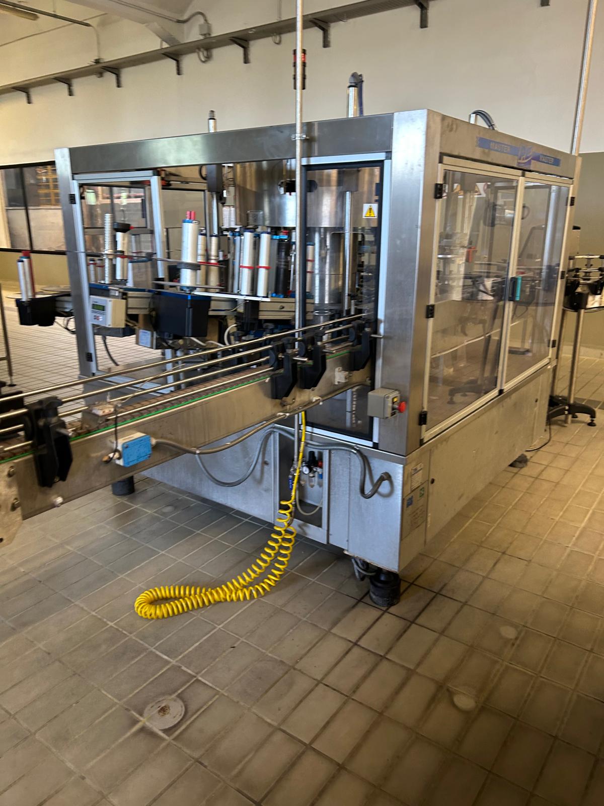 LC649 Linea imbottigl. usata X vino in vetro - 10.000 B in vendita - foto 2