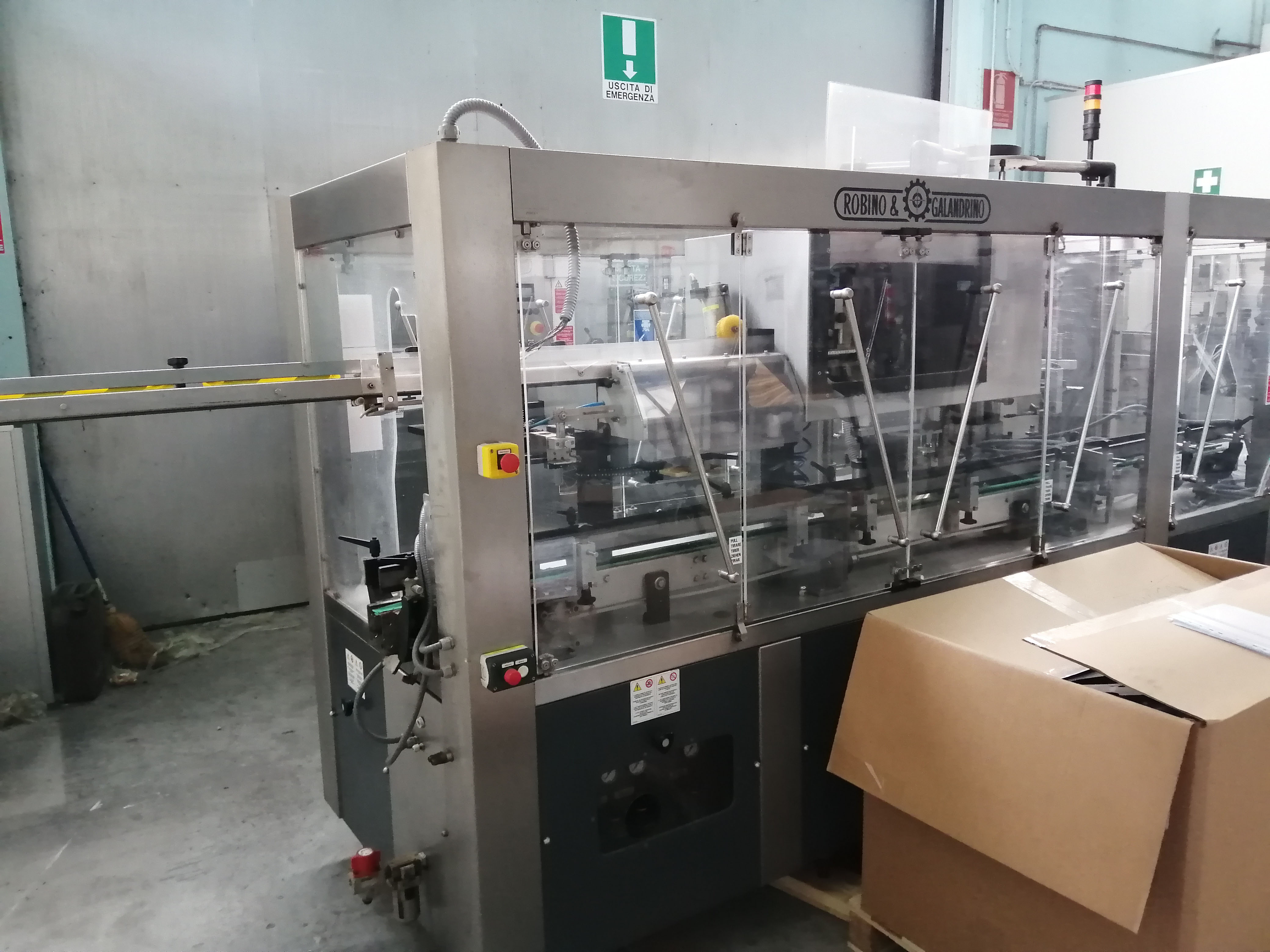 Rif: CA71 Capsulatrice termoret R&G Z9T usata in vendita - foto 2