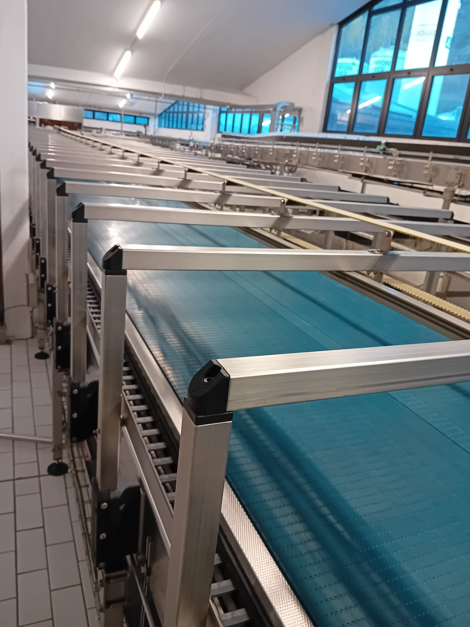 LC624 Linea di imbott. usata KRONES  acqua - 32.000 BPH in vendita - foto 5