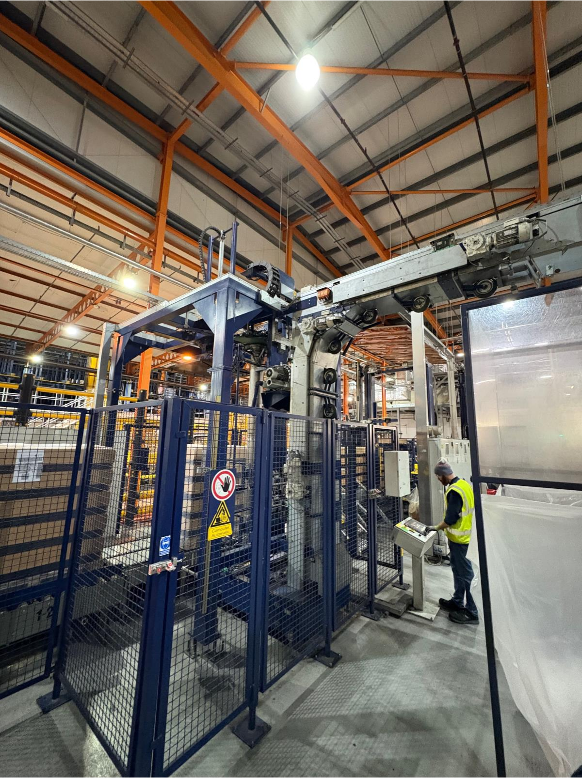 LC617 Linea di imbottigliamento vetro KRONES usata in vendita - foto 6