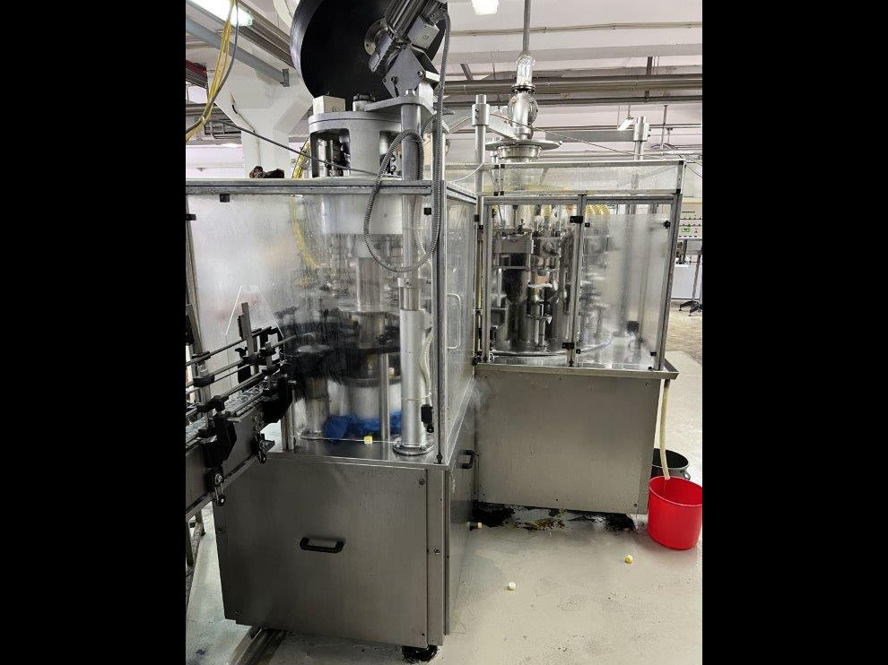 LC557 Linea di imb.usata olio commestibile da 6000 bph  in vendita - foto 4