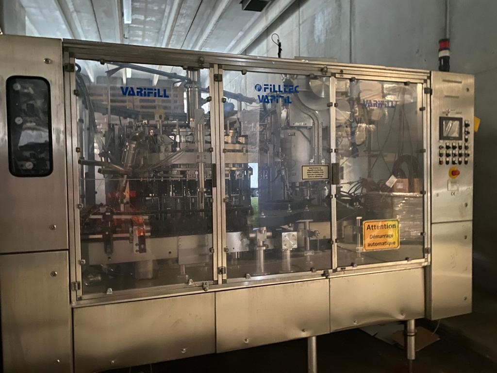 M302 Monoblocco di riemp. isobarico usato Filtec 8000 b in vendita - foto 2