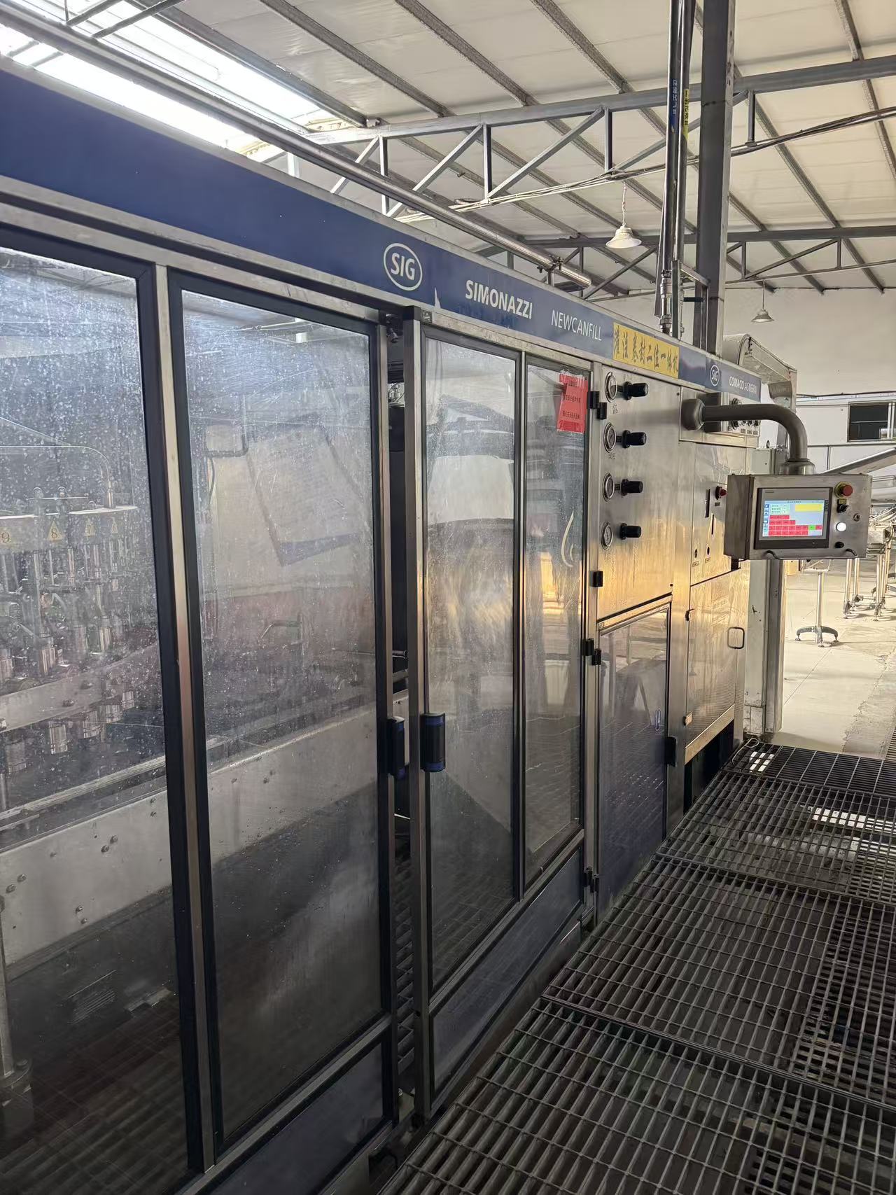 LC644 Linea di riempimento lattine SIG x CSD 30000 BPH in vendita - foto 5
