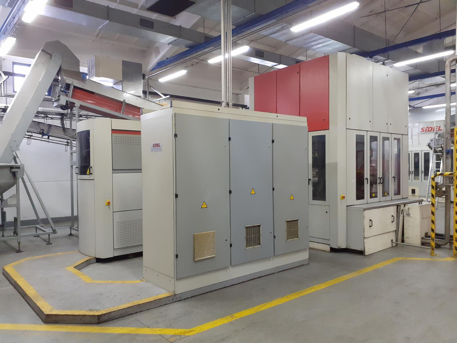 LC549 Linea di riempimento usata per CSD 12000 bph  in vendita - foto 1