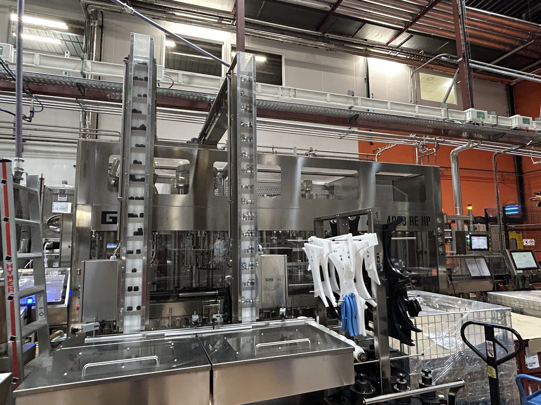 LC553 Linea di imbott. usata spumante e vino fermo 4000 in vendita - foto 7