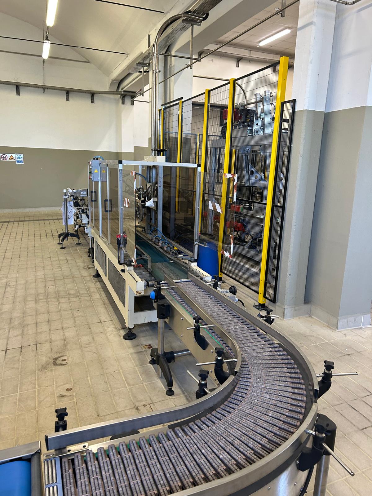 LC649 Linea imbottigl. usata X vino in vetro - 10.000 B in vendita - foto 3