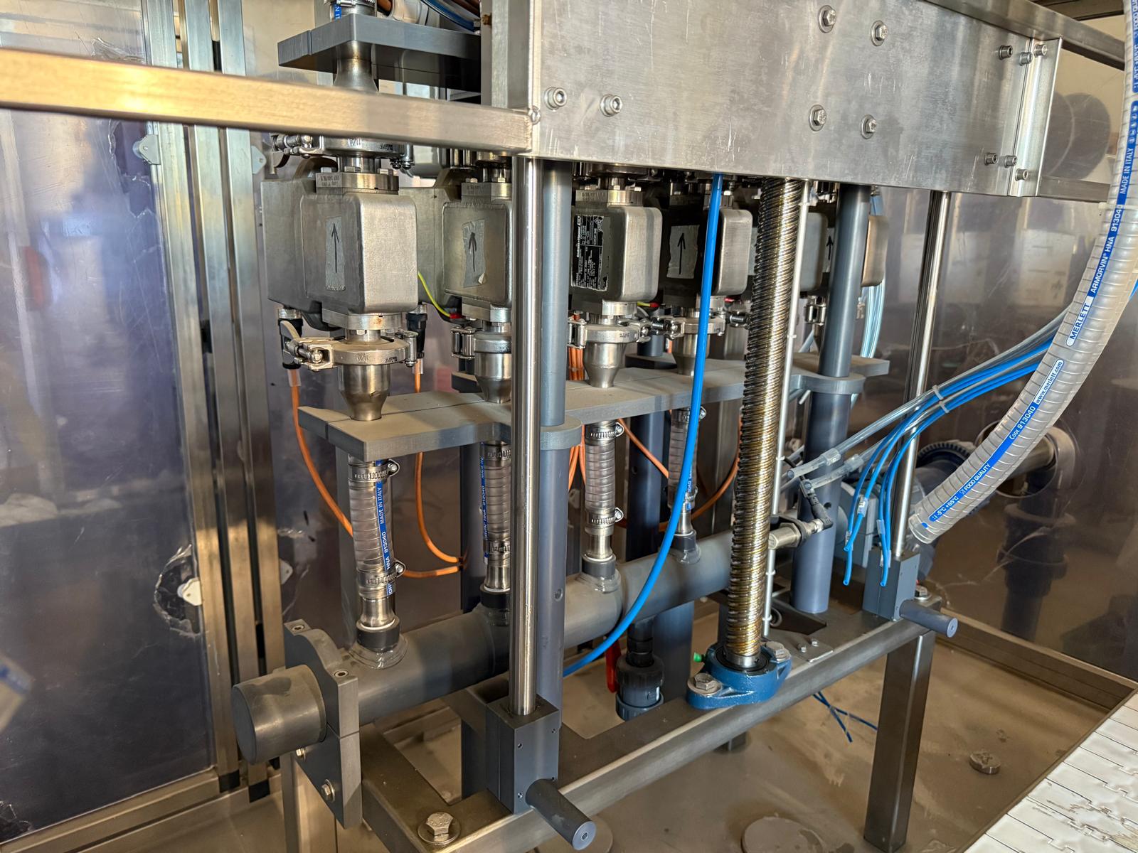 R80 Riempitrice lineare usata – 3000bph  in vendita - foto 1