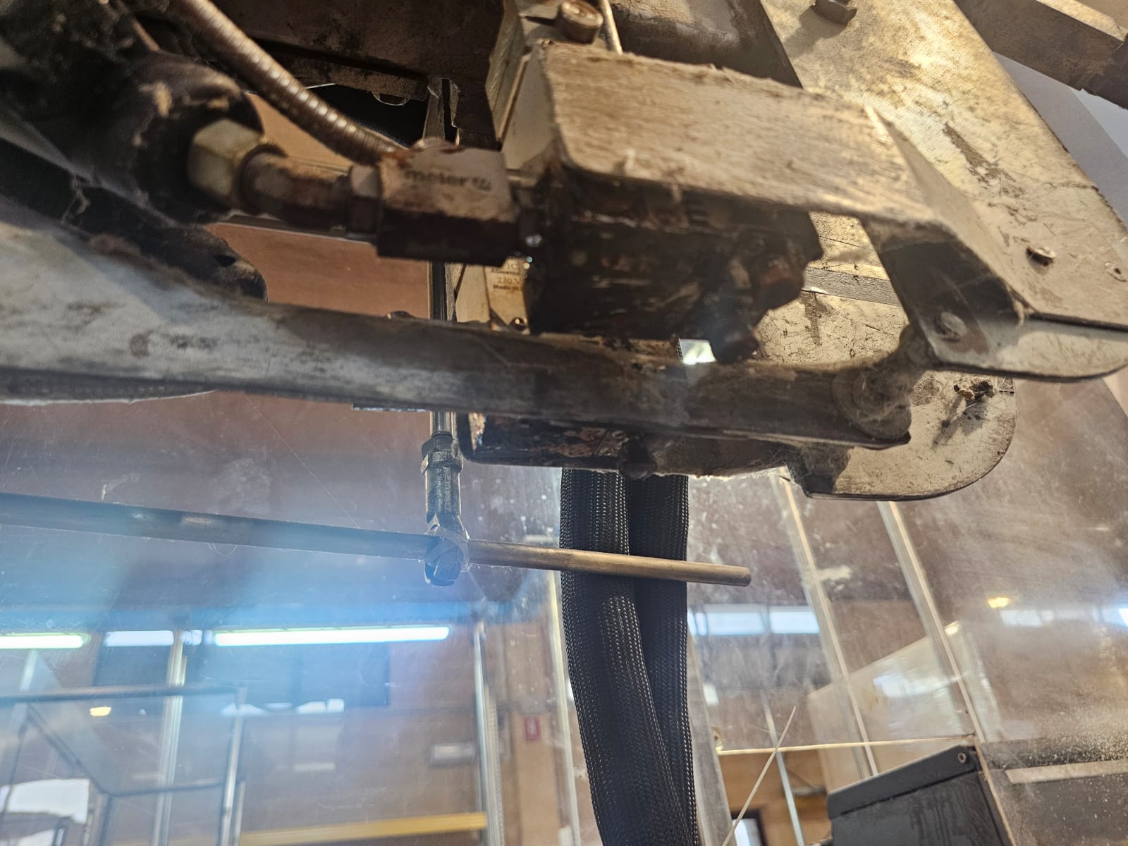 CC20 Chiudicartoni con colla calda usato TE-CO 607-98 in vendita - foto 3