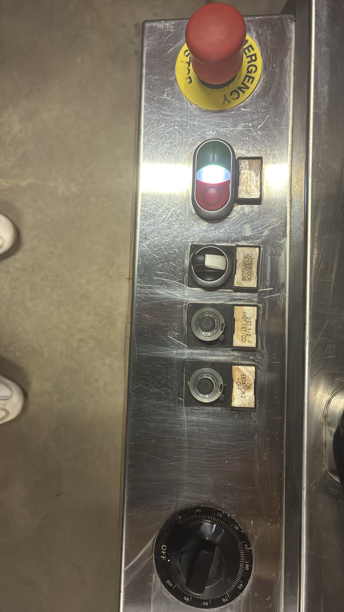 ET228 Etichettatrice usata OMB con capsulatore 1200 bph in vendita - foto 5