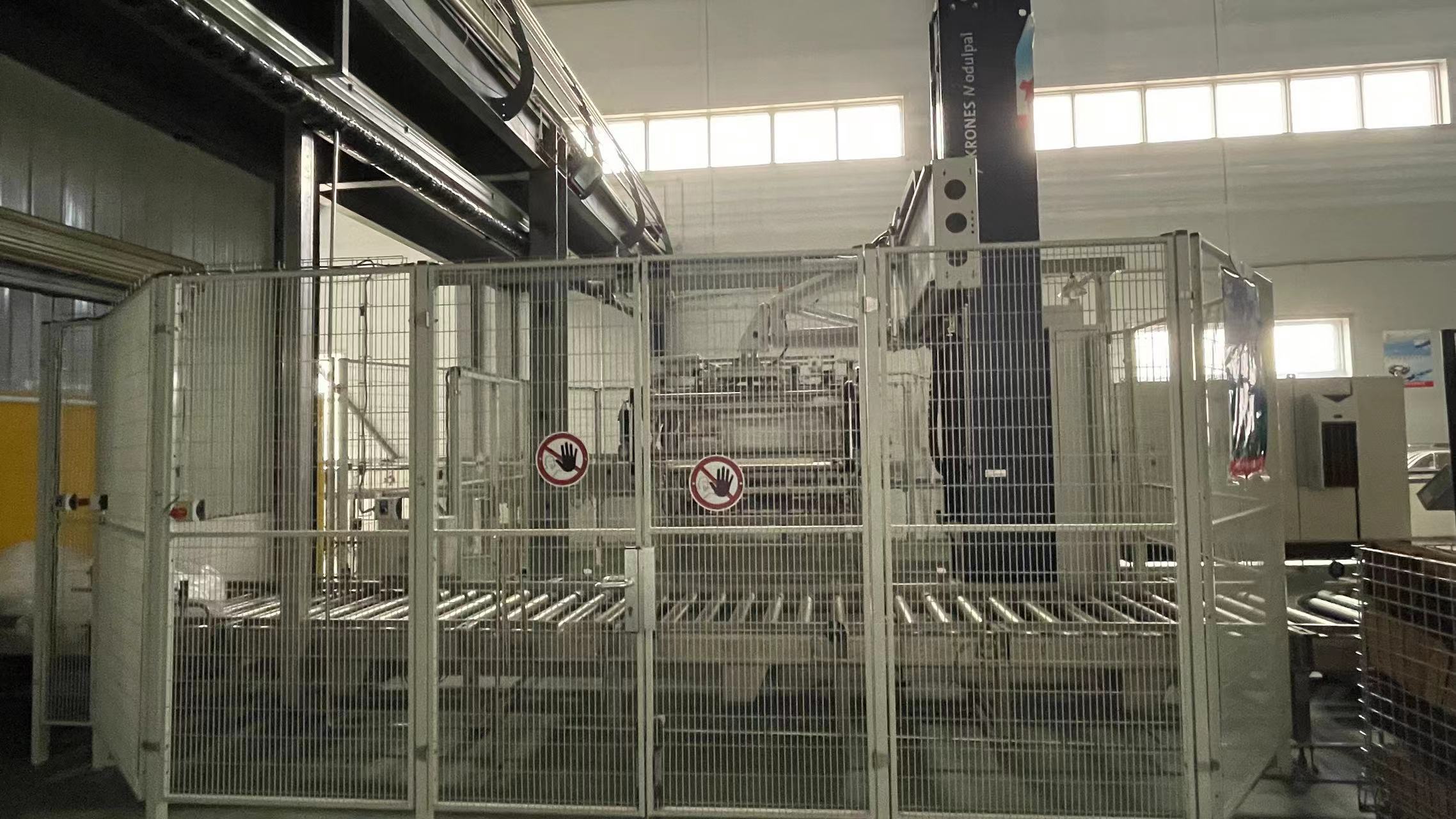 LC644 Linea riempimento usata Krones x CSD vetro 36000  in vendita - foto 6