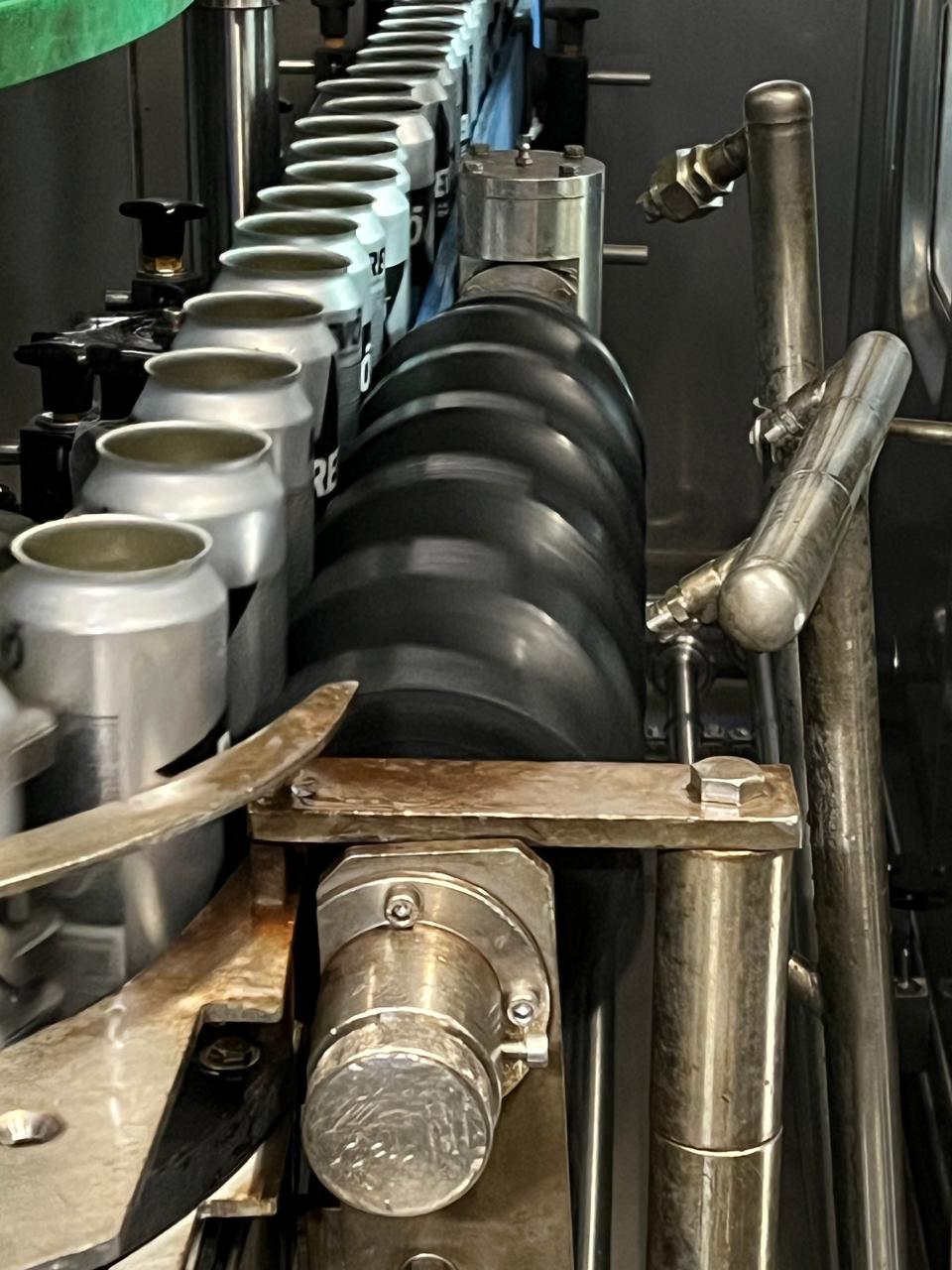R83 Riempitrice per lattine Master usata 23.000 CPH in vendita - foto 6