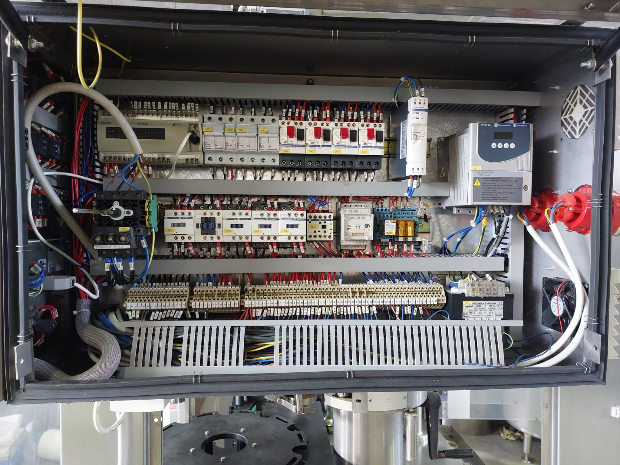 M281 Monoblocco di Riempimento usato CIMEC 6-6-1 1000  in vendita - foto 15