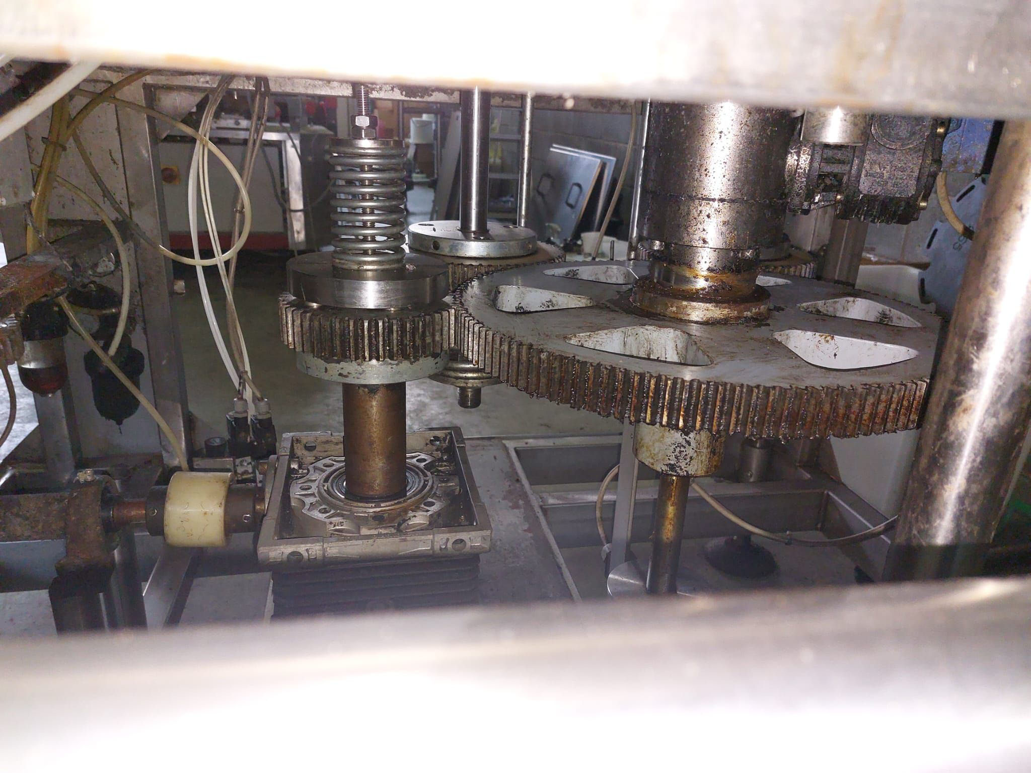 M281 Monoblocco di Riempimento usato CIMEC 6-6-1 1000  in vendita - foto 10