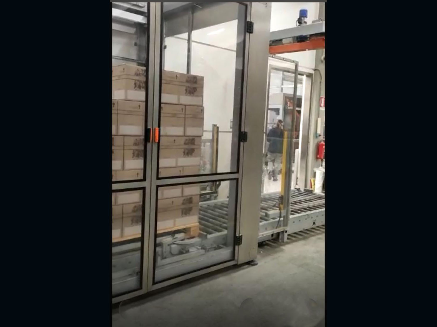 PAL45 Pallettizzatore usato APSOL CP-G ROBOT 800 sc/ora in vendita - foto 3