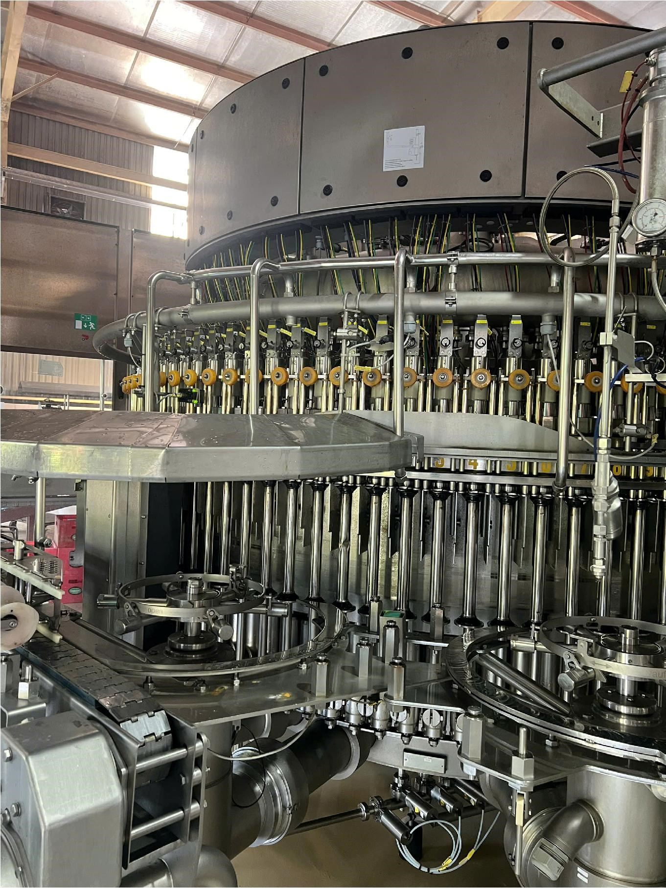 LC642 Linea di riemp. usata KRONES  X birra in vetro in vendita - foto 1