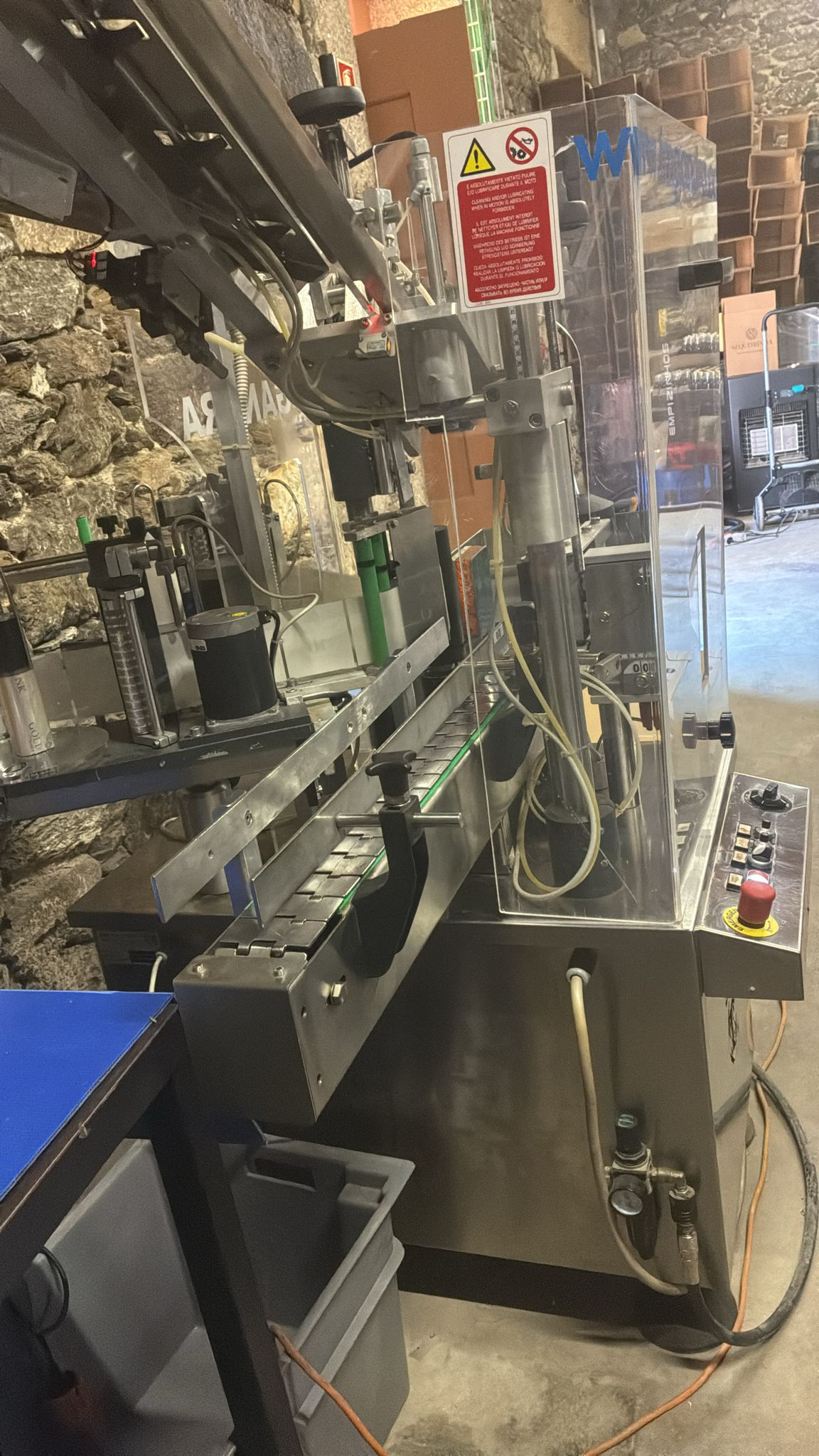 ET228 Etichettatrice usata OMB con capsulatore 1200 bph in vendita - foto 4