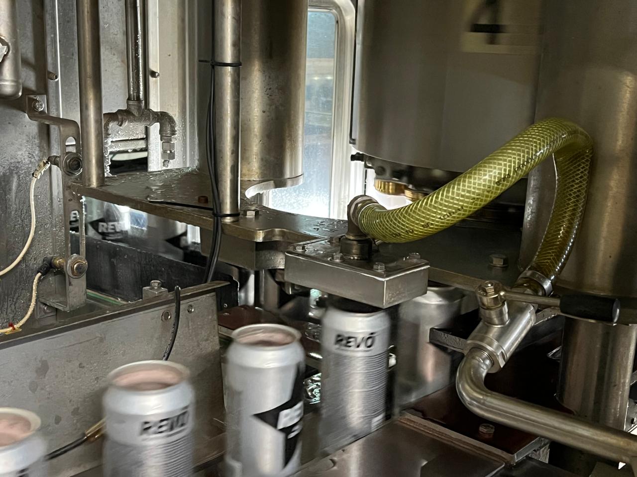 R83 Riempitrice per lattine Master usata 23.000 CPH in vendita - foto 2