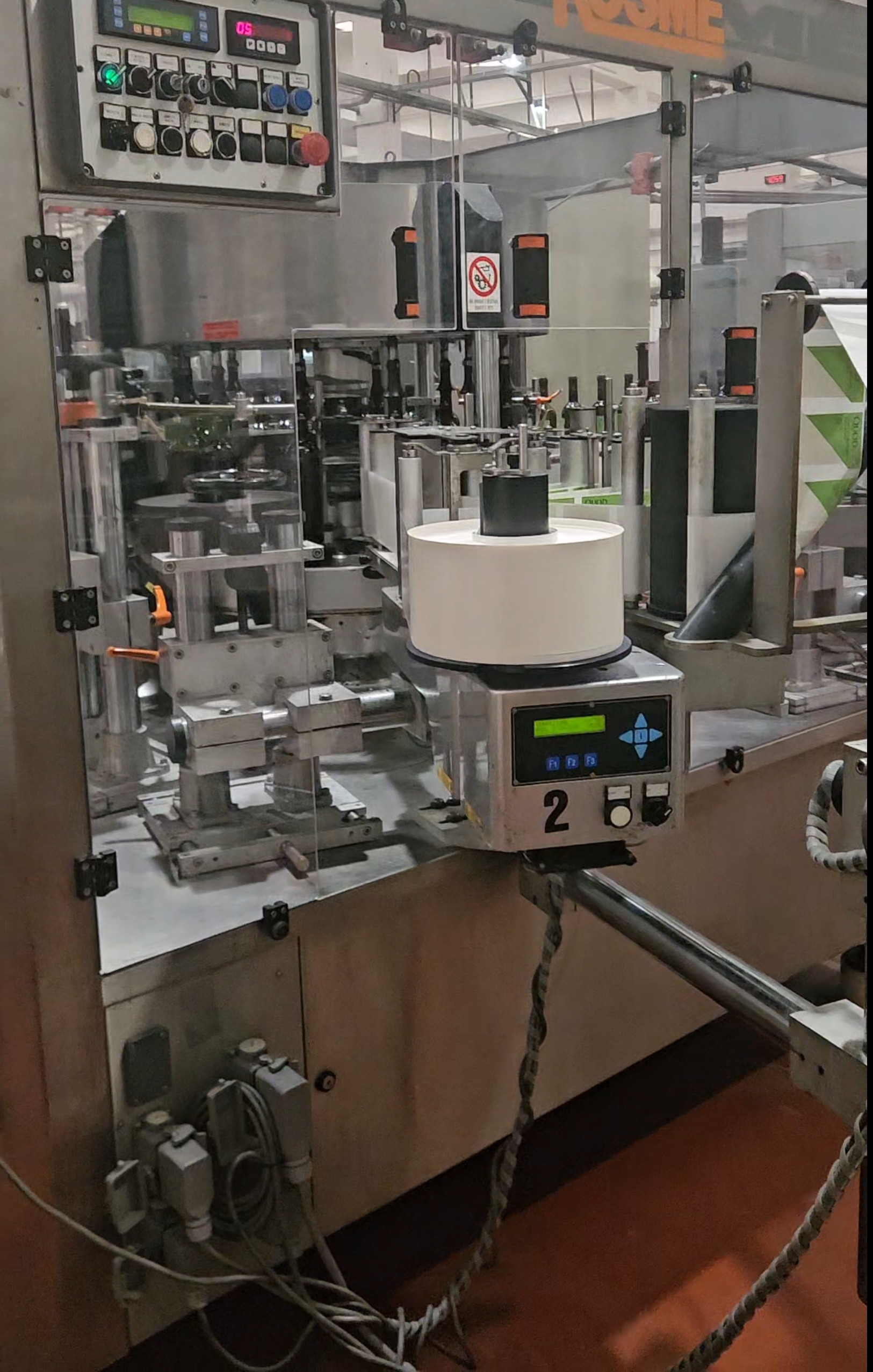 LC597 Linea completa usata per vino fermo - 8000 BPH in vendita - foto 8