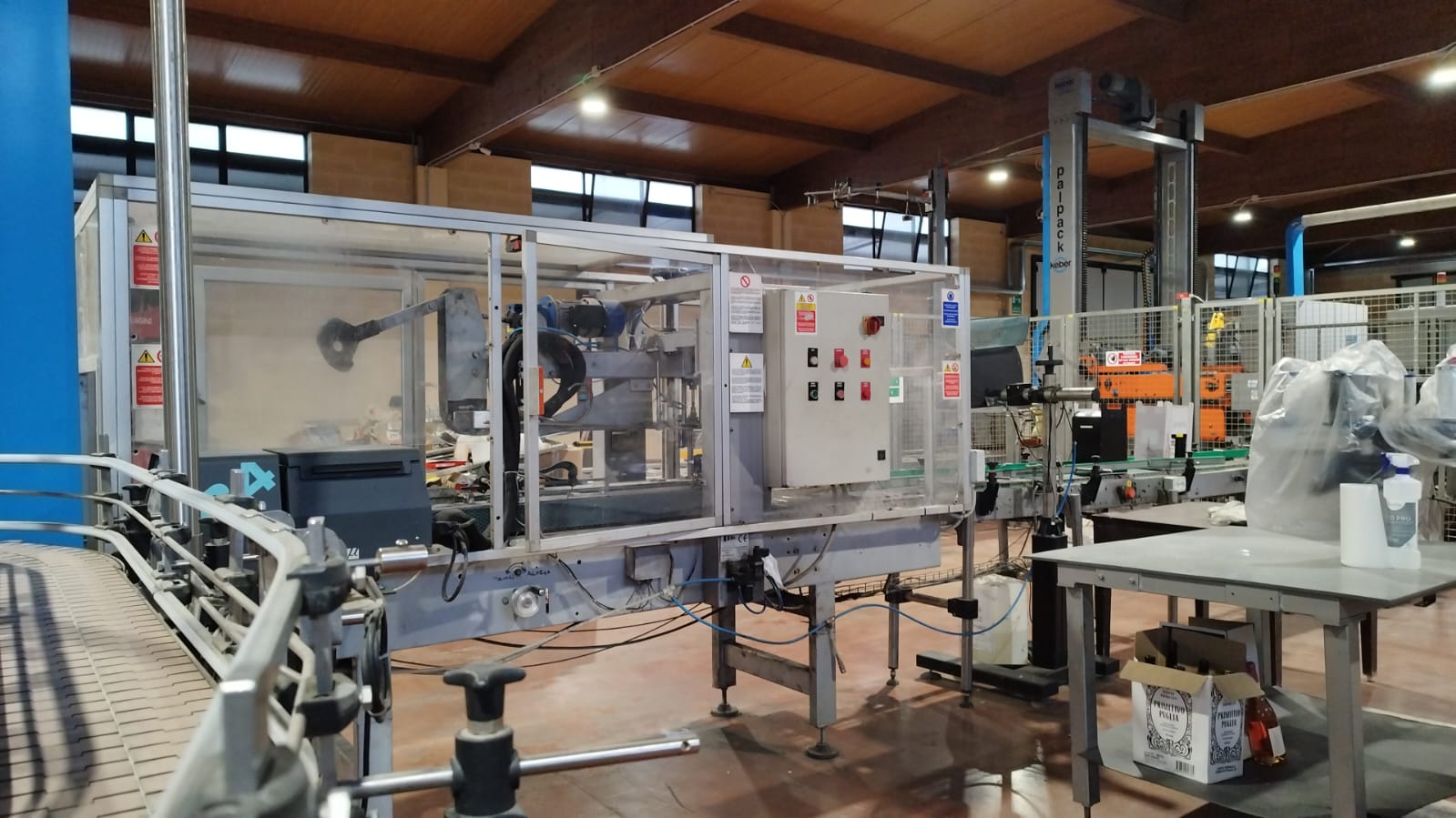 CC20 Chiudicartoni con colla calda usato TE-CO 607-98 in vendita - foto 1