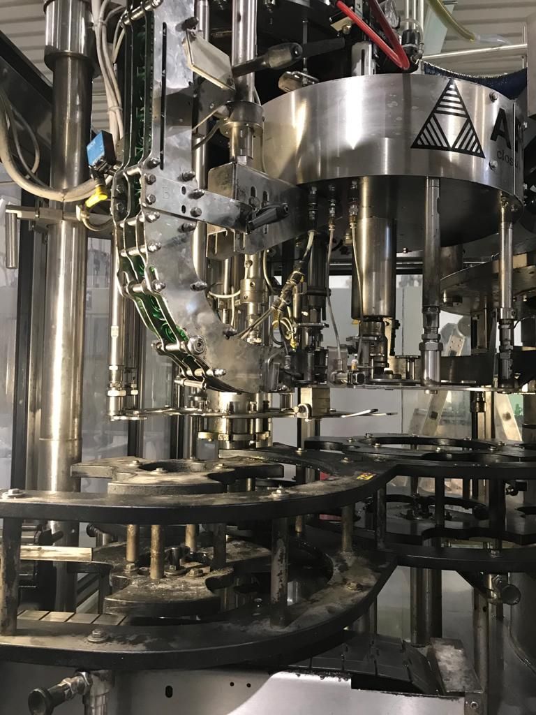 M301 Monoblocco di Riempimento Olio CFT Usato 6000 bph  in vendita - foto 5