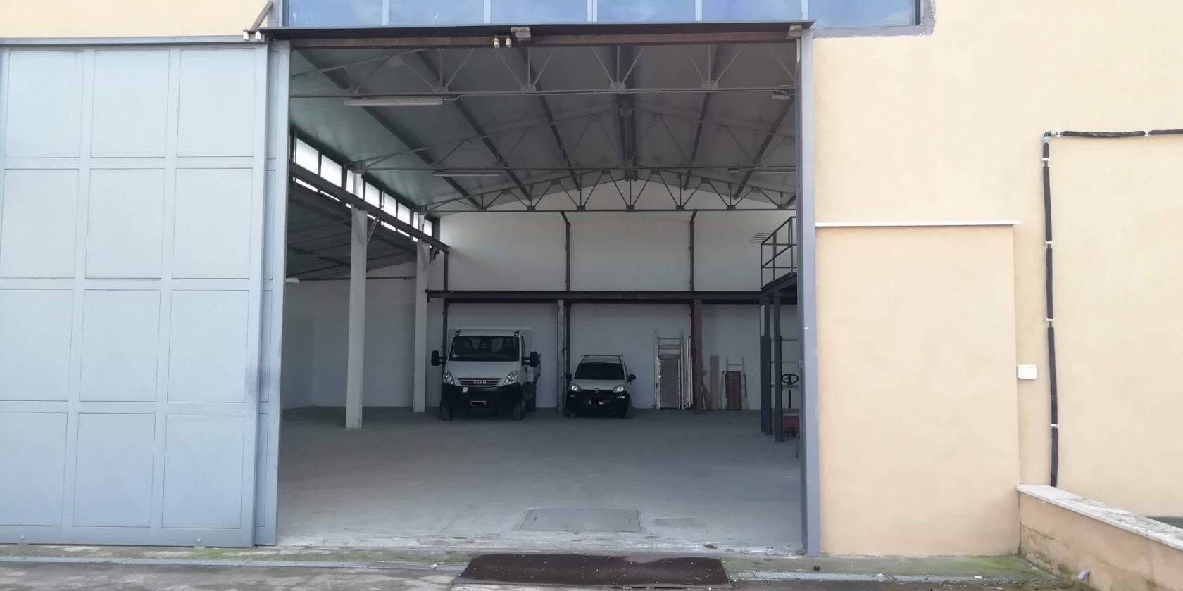 società costruzioni con SOA OG1 class IV bis in vendita - foto 4
