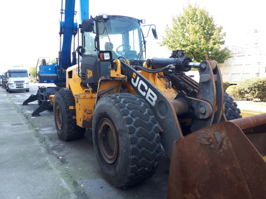 Pala gommata JCB 456, anno 2010, 16.000 ore  in vendita - foto 11
