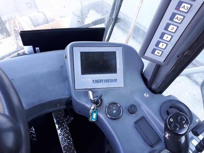 Pala gommata Liebherr L 544, anno 2001 in vendita - foto 5