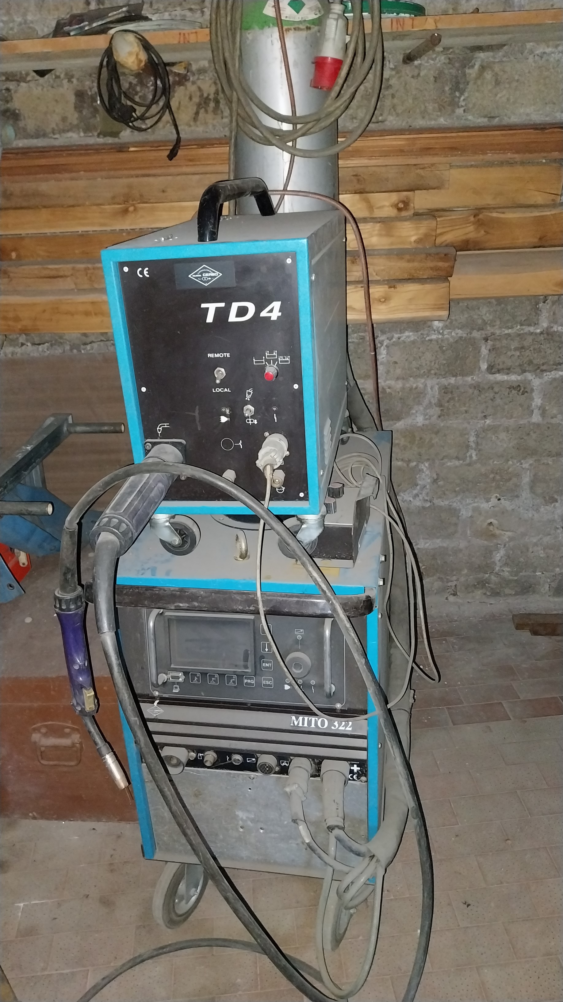 Saldatrice a Filo MITO 322 TD4 con Carrello in vendita - foto 2