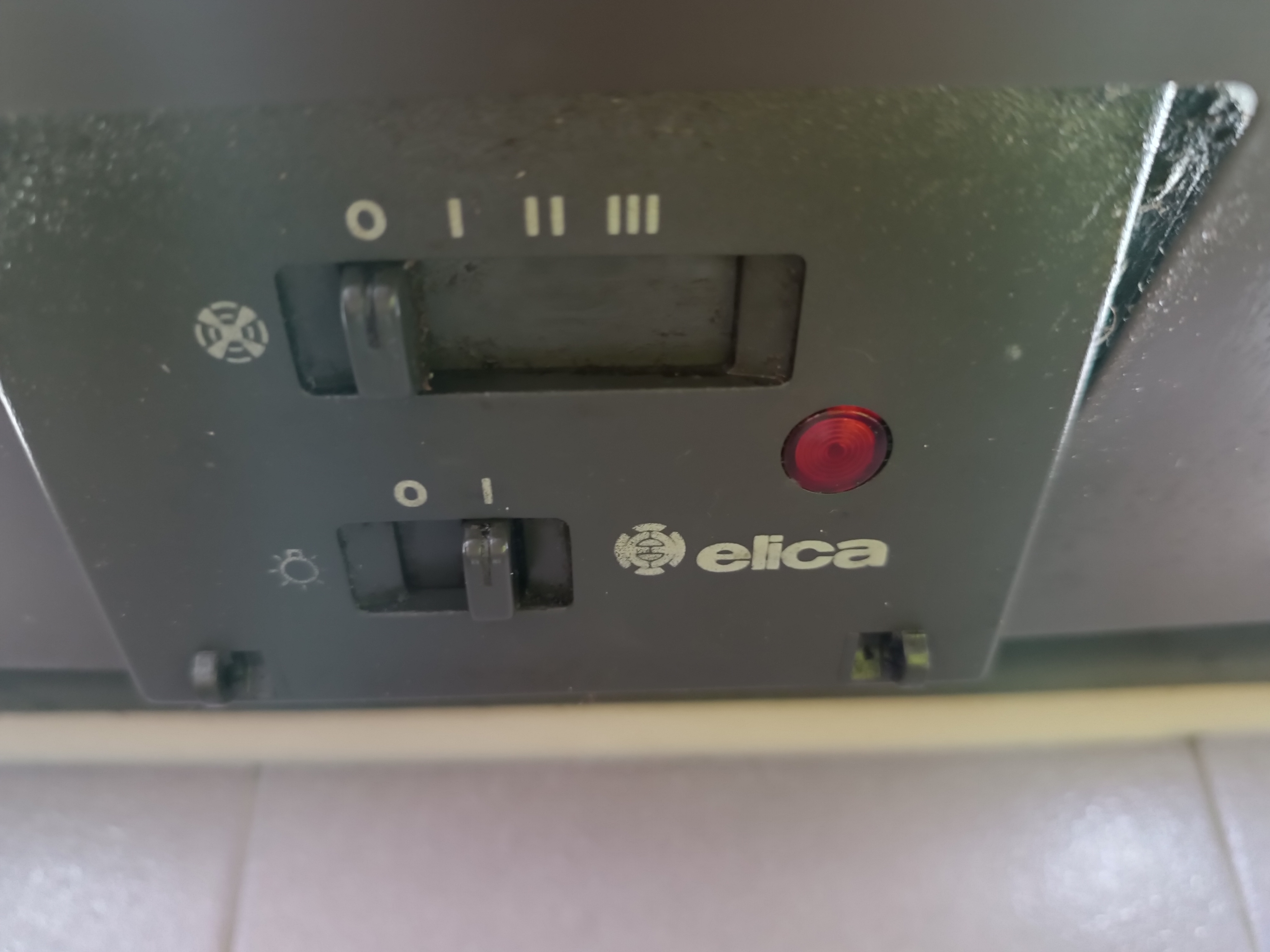 Cappa aspirante usata professionale ELICA in vendita - foto 3