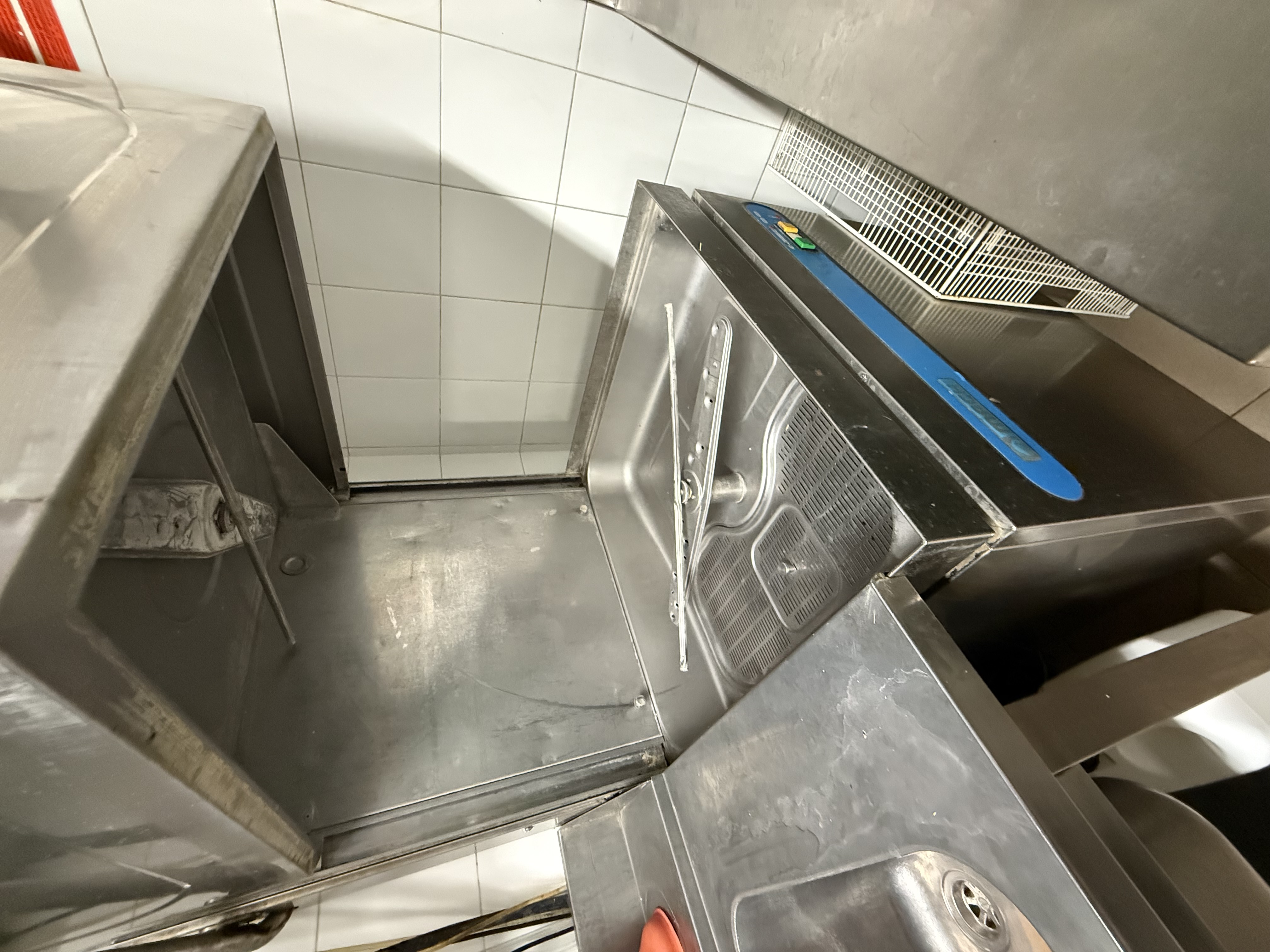 lavastoviglie a cappotta usata in vendita - foto 2