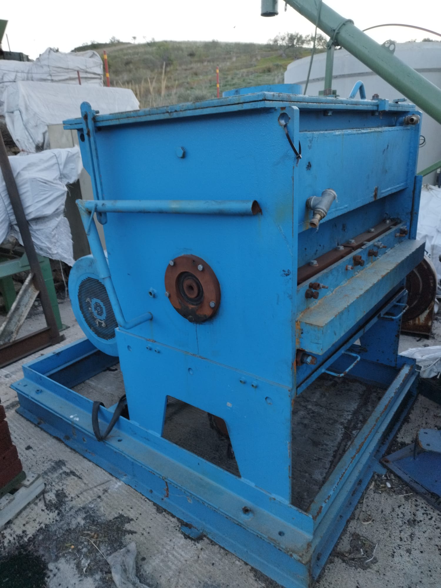 ADLER 1200 Usato con Motore da 100 kw. in vendita - foto 2