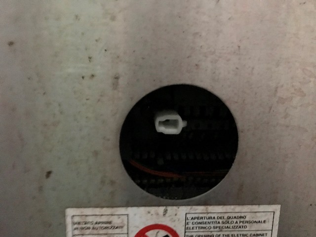 ETICHETTATRICE AUTOMATICA ROTATIVA AUTOADESIVA in vendita - foto 5