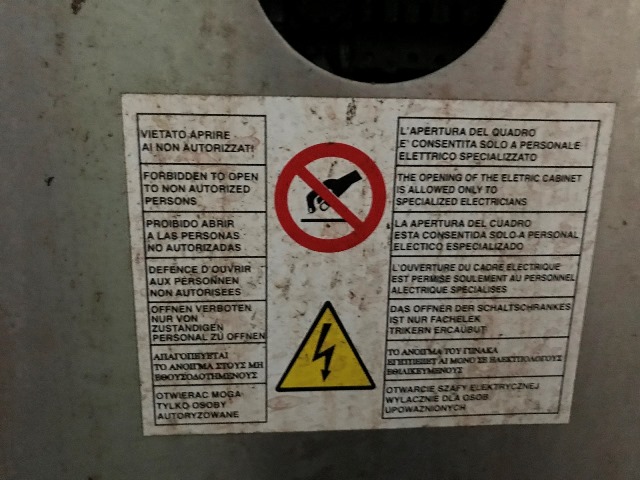 ETICHETTATRICE AUTOMATICA ROTATIVA AUTOADESIVA in vendita - foto 3