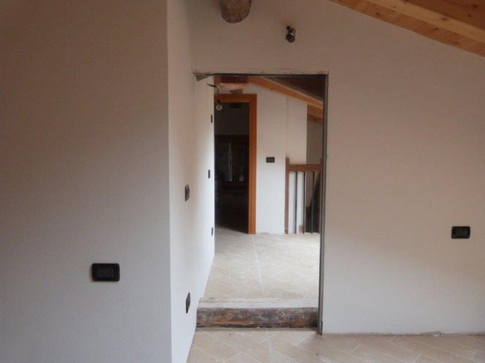 BAR/OSTERIA DI 340MQ IN ROCCA PIETORE in vendita - foto 9