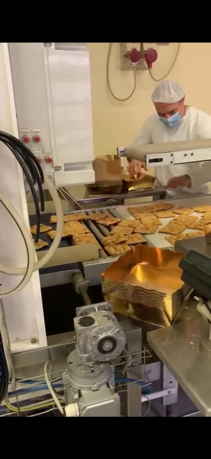 Linea per produzione chiacchiere (bugie) di Carnevale in vendita - foto 3
