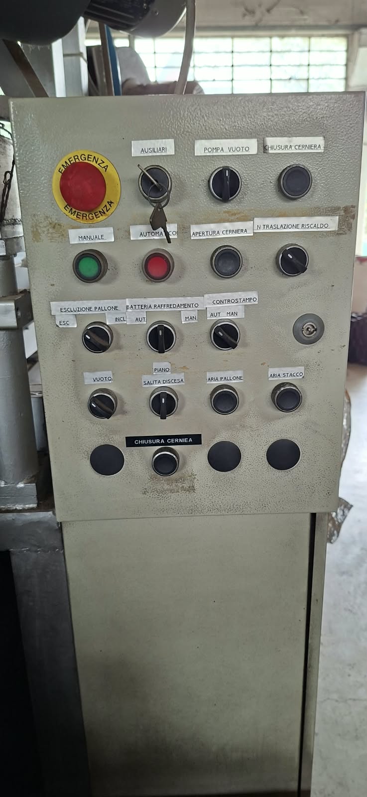 Termoformatrice per lastra 1000 x 700 x 300 in vendita - foto 5
