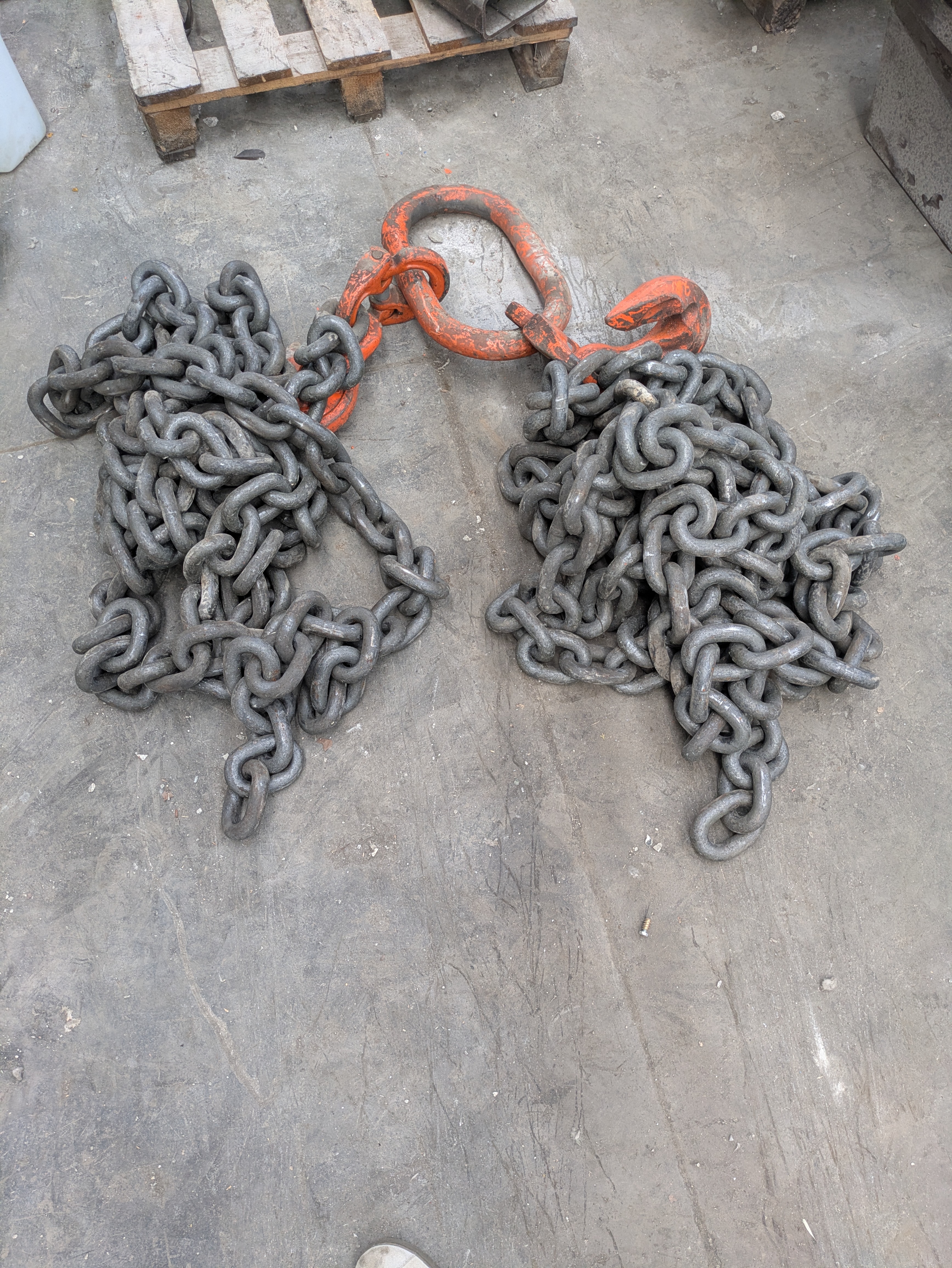 Grossa catena da sollevamento 2 pezzi da 9 m con ganci  in vendita - foto 6