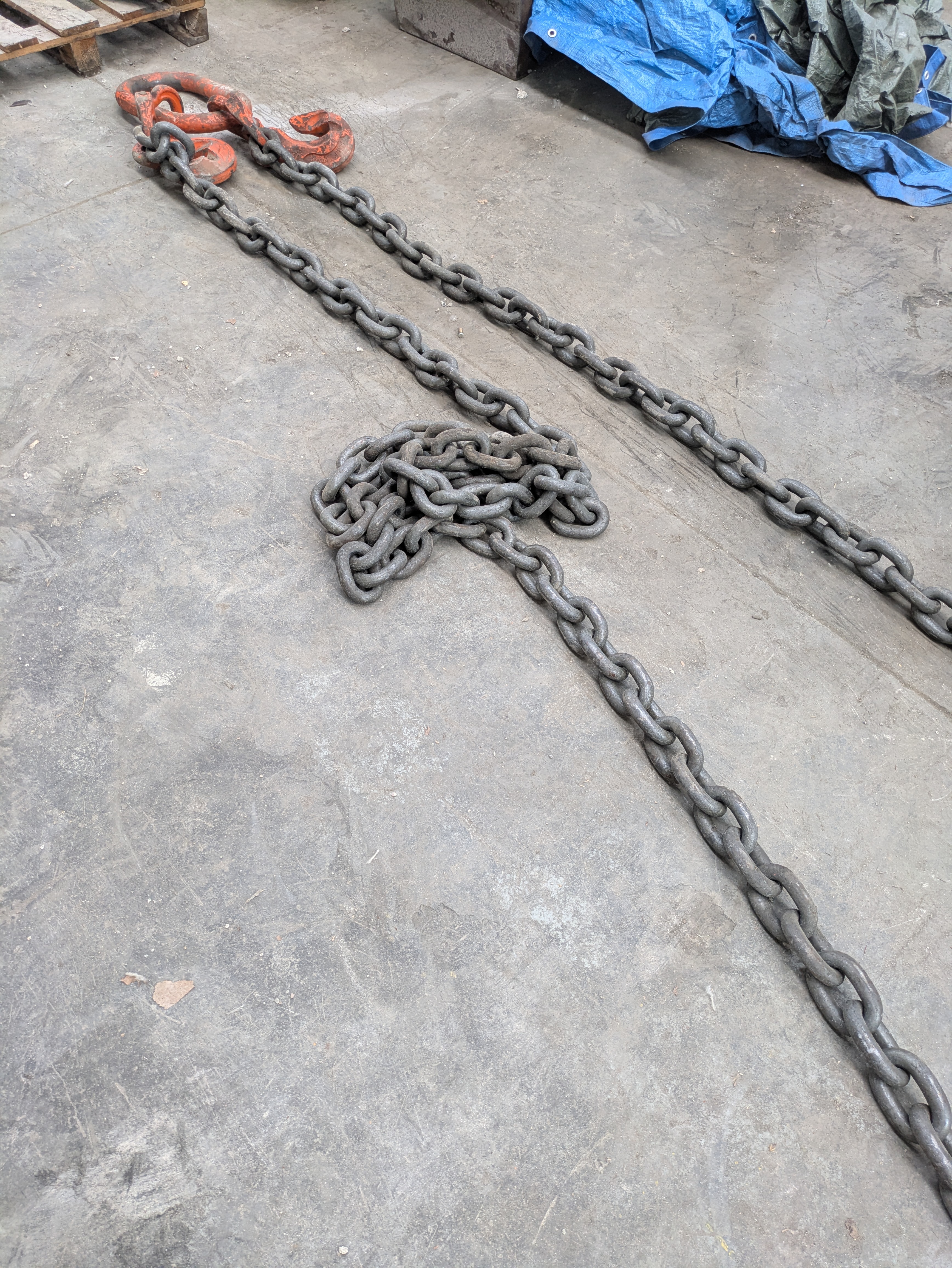 Grossa catena da sollevamento 2 pezzi da 9 m con ganci  in vendita - foto 5