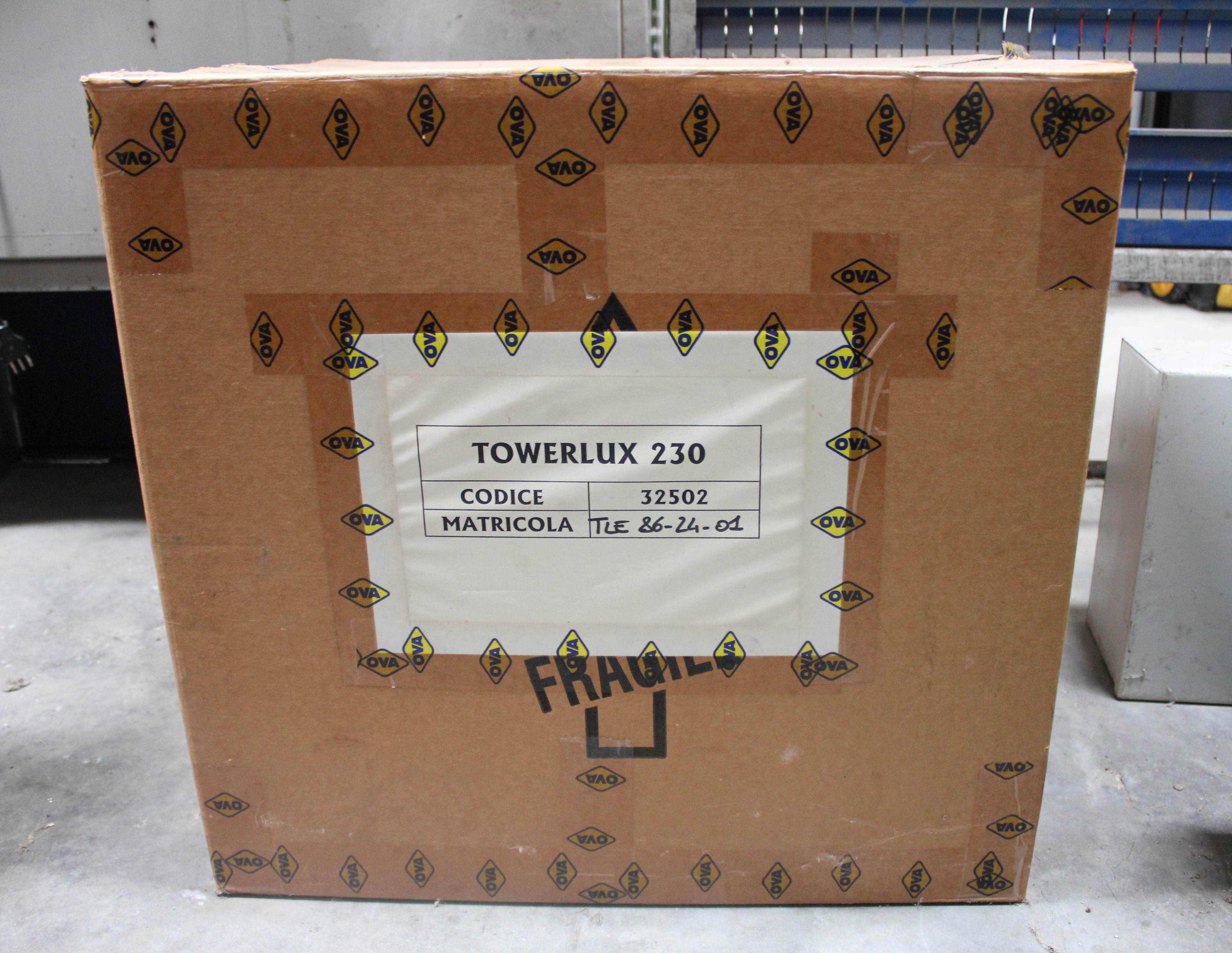 Tower Lux 230 OVA in vendita - foto 1