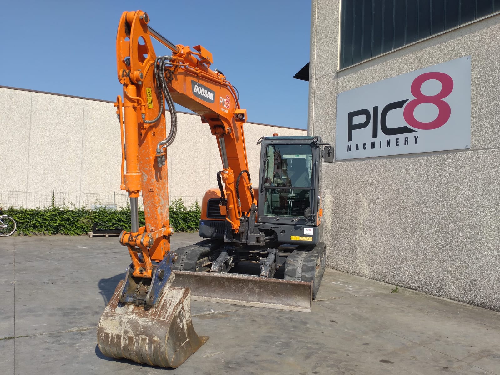 Escavatore cingolato Doosan DX85R-3 in vendita - foto 3