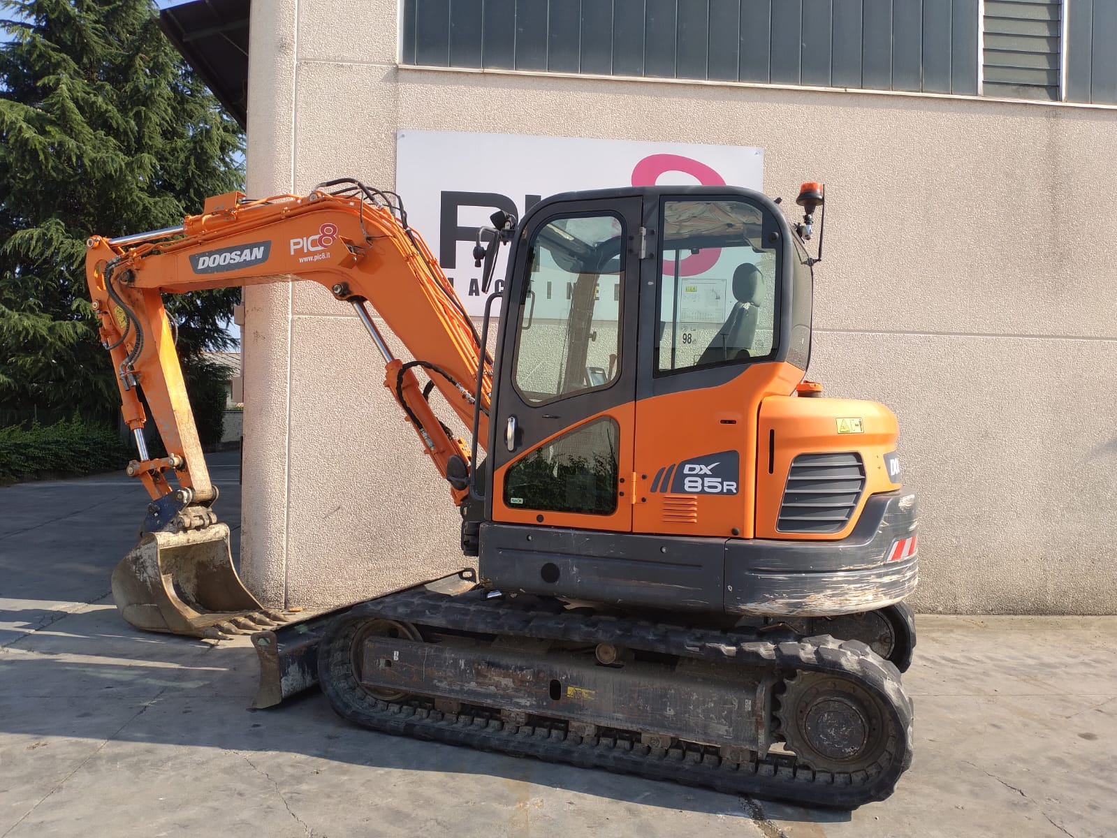 Escavatore cingolato Doosan DX85R-3 in vendita - foto 8